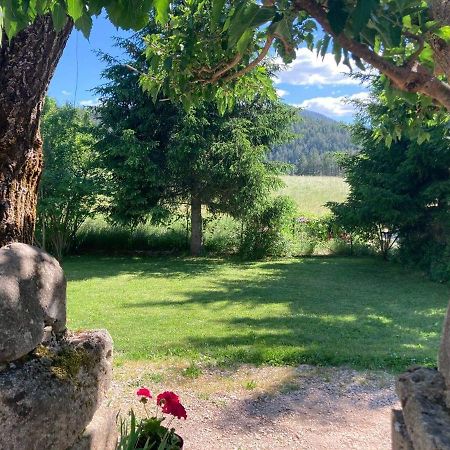 Gite L'Hirondelle Мейрей Экстерьер фото