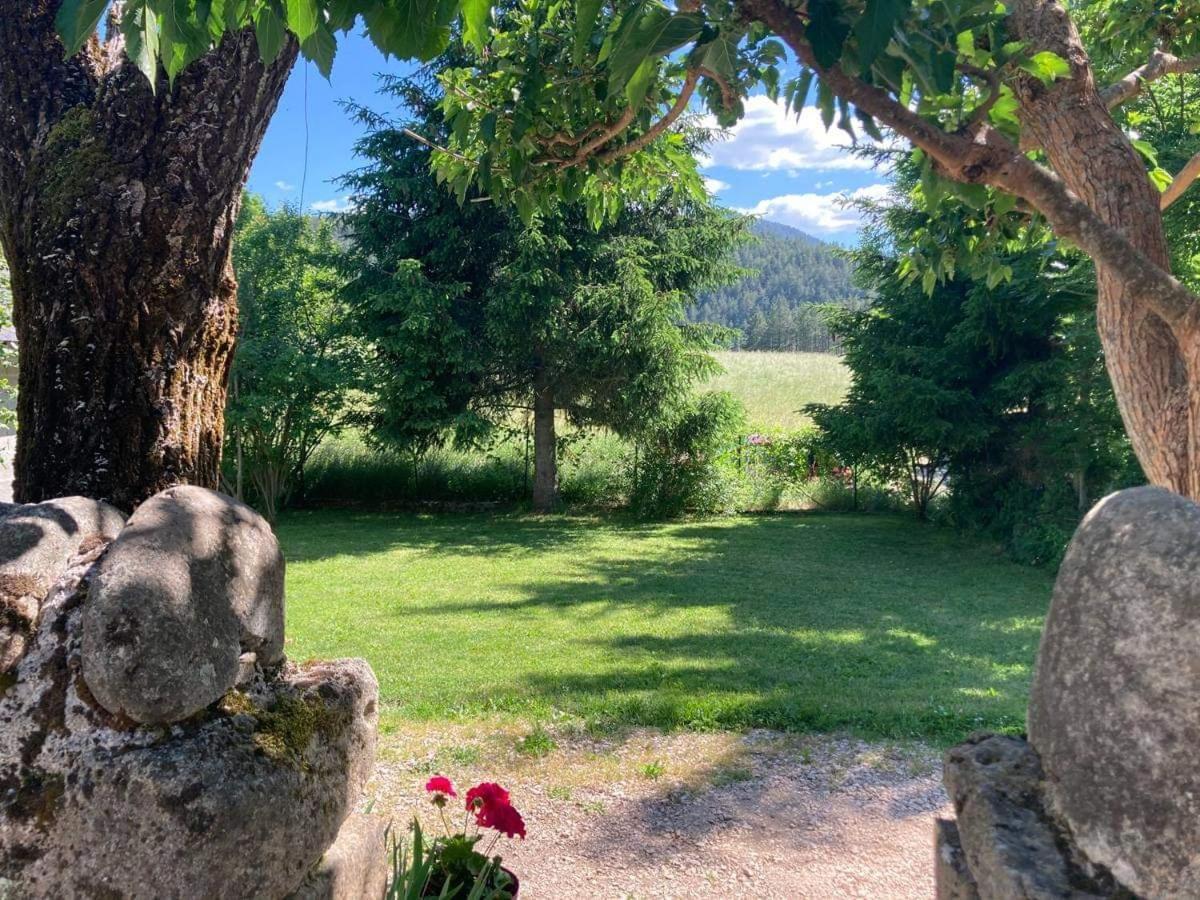 Gite L'Hirondelle Мейрей Экстерьер фото